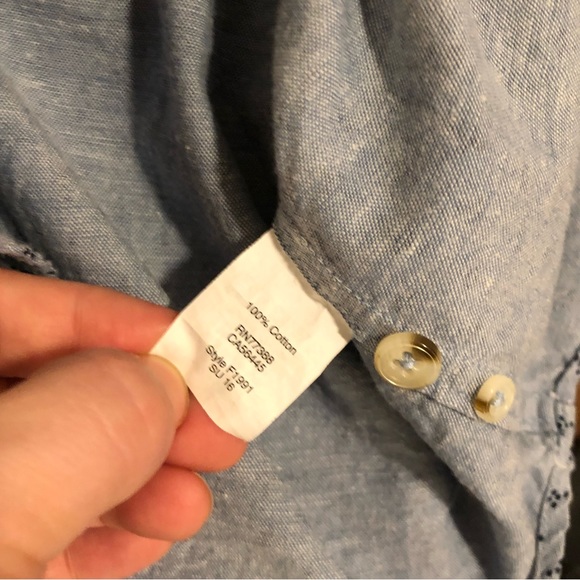 Long sleeve button down Chambray shirt from J. Crew - Picture 5 of 5